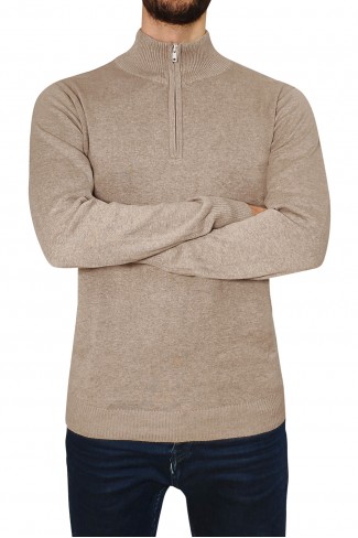 AG-104 knit sweater